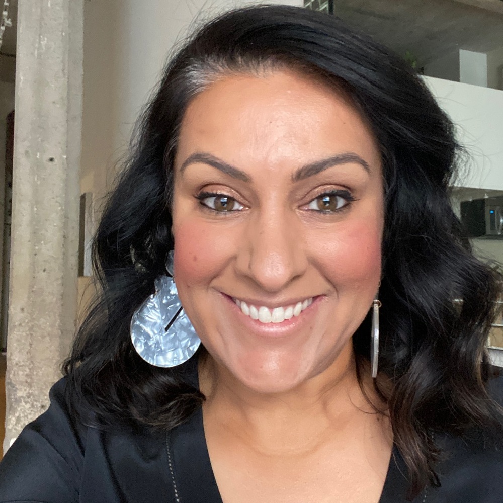 Meet your Posher, Tina